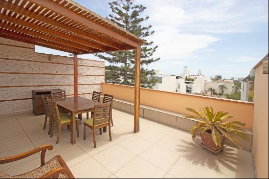 Nice Duplex Apartment with Terrace in the Best Area of Chacarilla