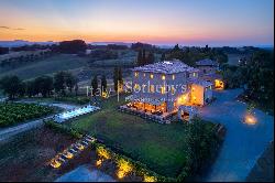 Villa d'Orcia with a breathtaking view over the Tuscan hills