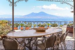 Wonderful Panoramic Apartment between the green and the sea