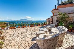 Wonderful Panoramic Apartment between the green and the sea