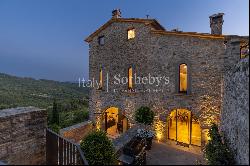 Valtiberina Castle: a historic retreat blending nature and modernity