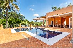 House near the golf course in Terras de São José I Condominium