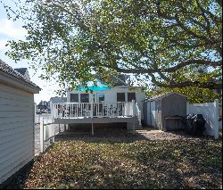 Well-Maintained Oceanblock Home on Oversized Lot