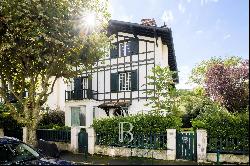 BIARRITZ, HEART OF TOWN, 300 M² HOUSE