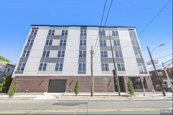 30-32 Mcadoo Avenue #202 202