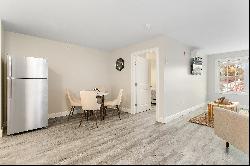 Spacious Light-Filled 1BR Apartment with Modern Amenities