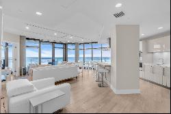 Expansive Luxury Oceanfront Living