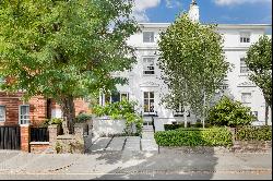 Beautifully designed family home on Acacia Road