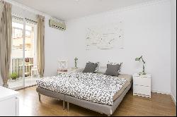 Fantastic tourist apartment in Eixample Dreta