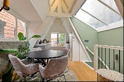 Fully renovated, bright double upper house in the heart of Jordaan Amsterdam!