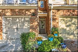 Beautiful and Updated Townhome in Gated Peachtree Corners Community