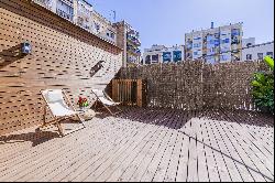 Spectacular refurbished apartment with 36 m2 terrace in front of Joan Miró Park.