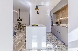 Spectacular refurbished apartment with 36 m2 terrace in front of Joan Miró Park.