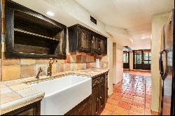 Charming Rental in Peachtree Hills