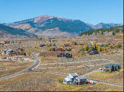 Exceptional 1-Acre Parcel Offering an Ideal Setting