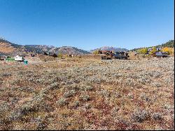 Exceptional 1-Acre Parcel Offering an Ideal Setting