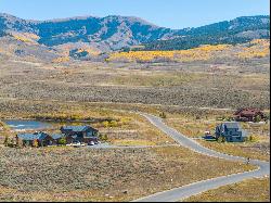 Exceptional 1-Acre Parcel Offering an Ideal Setting