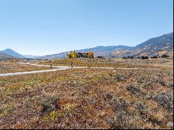 Exceptional 1-Acre Parcel Offering an Ideal Setting