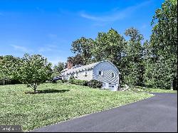 16 Crestview Drive, Schuylkill Haven PA 17972