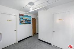 12801 Moorpark Street #203, Studio City CA 91604