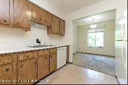 311 W Highland Road Unit T15, Howell MI 48843