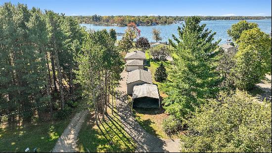 7932 N Indian Lake Drive, Scotts MI 49088