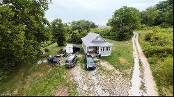 115 McElroy Run Road, Belmont WV 26134