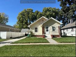 1020 W 8th St, Grand Island NE 68801