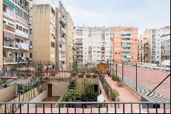 REFURBISHED FLAT IN EIXAMPLE - SANT ANTONI, Barcelona 08015