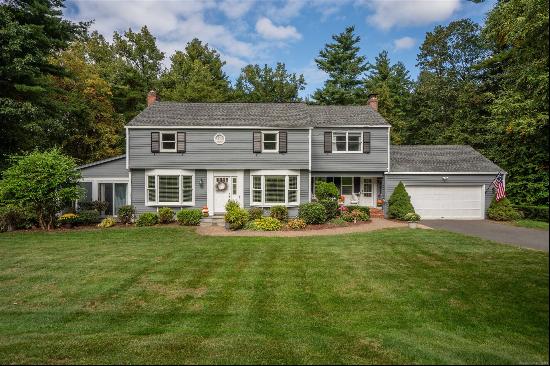 3 Saw Mill Road, Simsbury CT 06092