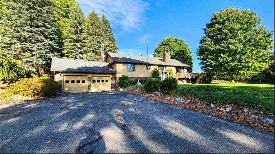 6701 Lightfoot Road, Harbor Springs MI 49740