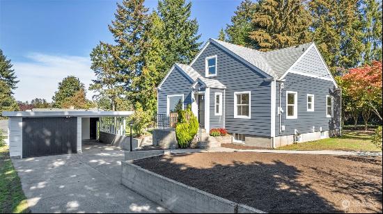 7561 31st Street W, University Place WA 98466