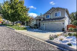 4918 Overbluff Dr, Yakima WA 98901