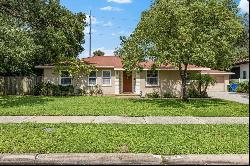 4009 W Palmira Avenue, Tampa FL 33629