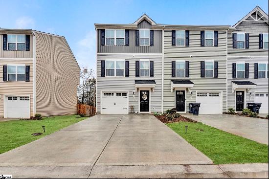 223 Coldwater Creek Court, Simpsonville SC 29680