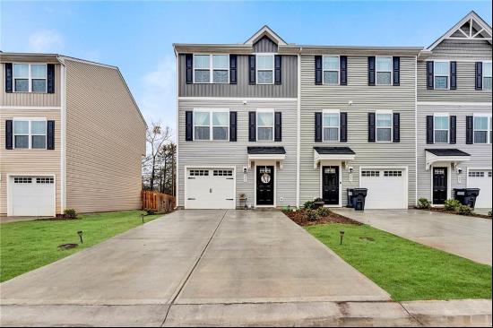 223 Coldwater Creek Court, Simpsonville SC 29680