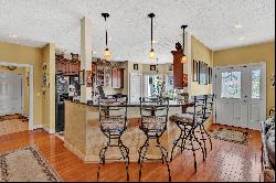 1052 La Casa Ct, Moneta VA 24121