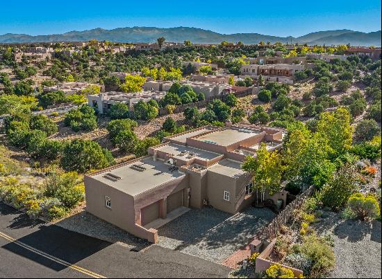 9 Calle Loma, Santa Fe NM 87507