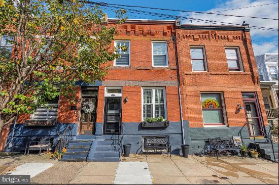 881 N Pennock Street, Philadelphia PA 19130