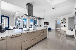 17111 Biscayne Blvd Unit 2001, North Miami Beach FL 33160