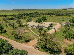 718 County Road 196, Ovalo TX 79541