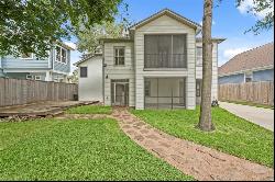 636 E 12th 1/2 Street, Houston TX 77008