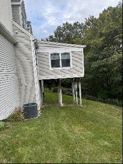 17 Kimberwick Court #17, Middlebury CT 06762