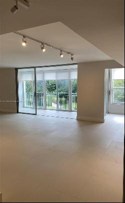 607 Ocean Dr Unit 2J, Key Biscayne FL 33149