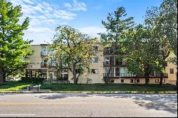 550 S Brentwood Boulevard #1B, St Louis MO 63105