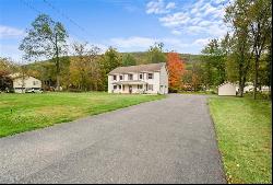 15 Lucky Lane, Washingtonville NY 10992