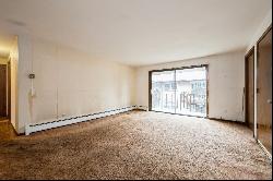 4237 N Keeler Avenue #3E, Chicago IL 60641