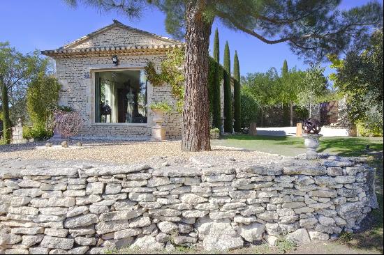 Gordes - Exceptional property close to the village