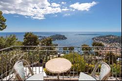 Charming property overlooking the villefranche bay