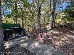 6476 Decker Road, Bushkill PA 18324